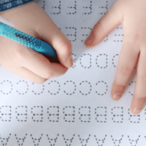 Traçando o Caminho para a Alfabetização: A Importância das Atividades de Traçar na Educação Infantil, Educação Especial e Inclusiva.
