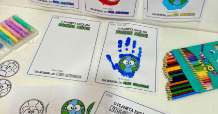 ATIVIDADE CARIMBO DE MÃO